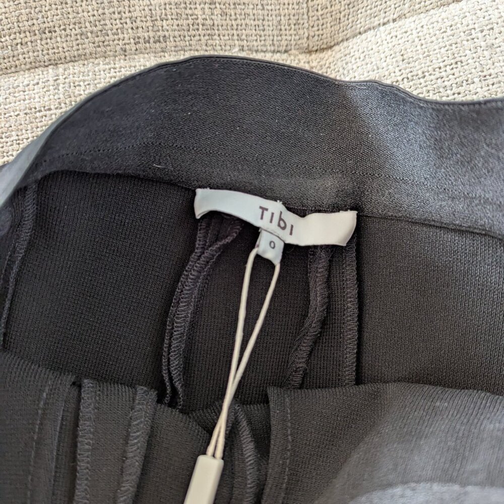 Tibi Wren Crepe Knit Skirt Size 0 NWT - Picture 2 of 8